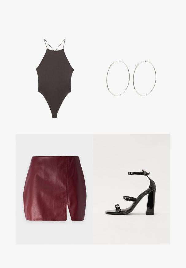 Brun, hög nacke baddräkt med tunna, justerbara remmar; har högskuren ben och slät textur. Inga mönster eller dekorationer.; Burgunderfärgad minikjol i slät läder, med en slit fram, hög midja och en slimmad, åtsittande design. Ingen synlig hårdvara eller mönster.; Svarta lackerade klacksandaler med fyrkantig tå, ankelremmar och silverfärgade spännen. Har en kraftig blockklack för stabilitet.; Silverfärgade hoopörhängen med en slät, rund design och en polerad yta. De är tunna och lätta, med en enkel spänne.