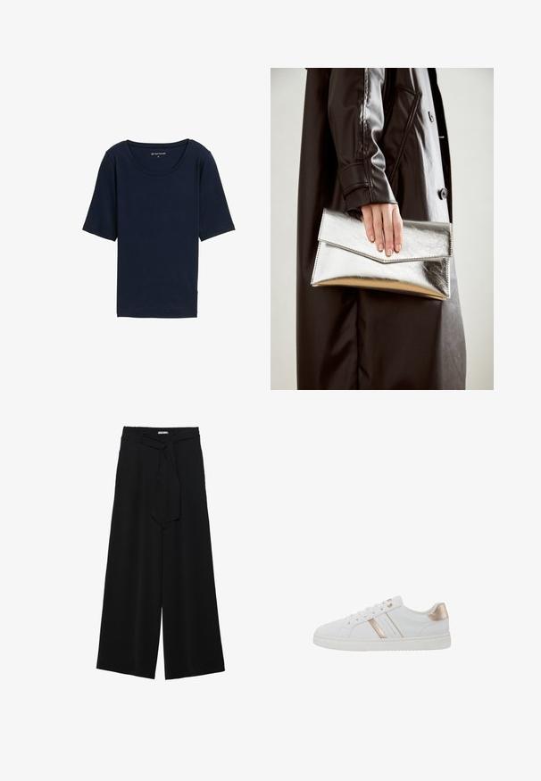 Marineblaue T-Shirt mit rundem Halsausschnitt, kurzen Ärmeln und weichem Textil. Hergestellt aus leichtem Material mit lockerer Passform.; Schwarze weite Hosen aus strukturiertem Stoff, mit elastischem Bund und einem abnehmbaren Bindegürtel in der Taille für eine verstellbare Passform.; Weiße Sneaker mit einem Low-Top-Design, glattem, lederähnlichem Material, metallic roségoldenen Akzenten und einer strukturierten Gummisohle.; Silberner metallischer Clutch mit einem eckigen Umschlagdesign, glatter Textur und kontrastierender Innenfarbe, gehalten in einer Hand, die einen schwarzen Mantel trägt.