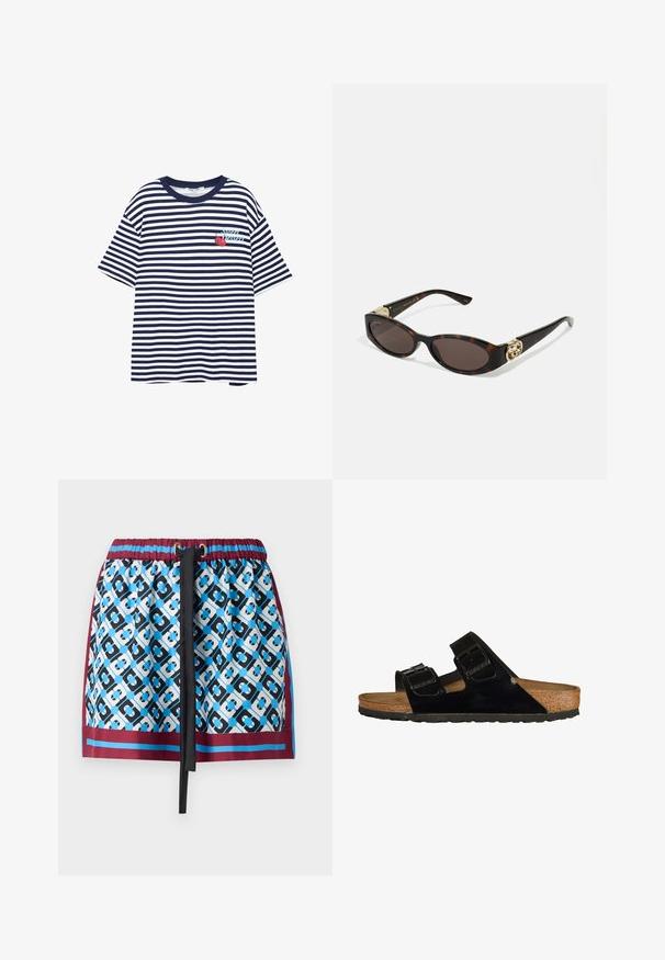 Gestreept T-shirt in marineblauw en wit, korte mouwen, ronde hals, met een graphic van kersen en de tekst "Super Dessert" op de linkerkant van de borst.; Korte rok met een blauw en zwart geometrisch patroon, elastische tailleband met trekkoord en bordeauxrode afwerking langs de onderkant.; Zwarte gepatineerde leren sandalen met twee verstelbare banden, kurken voetbed en rubberen zool, met een gladde textuur en een minimalistisch ontwerp.; Schildpadbril met langwerpige ovale lenzen, bruine tint, gouden logo-accenten op de pootjes en slanke zwarte armen.