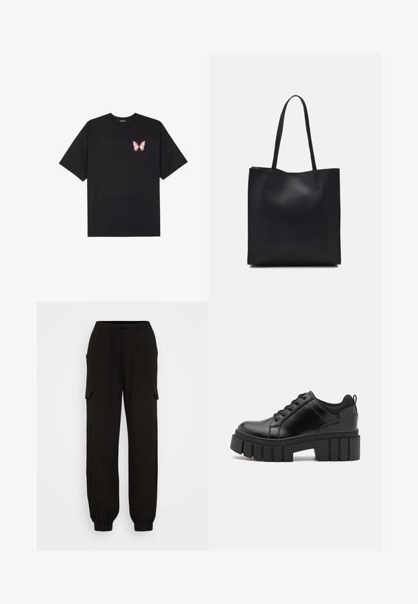 Schwarzes Baumwoll-T-Shirt mit kurzen Ärmeln, das ein kleines pinkes Schmetterlingsmotiv auf der linken Brust zeigt. Crewneck-Design mit einem entspannten Schnitt.; Schwarze Cargo-Hosen mit lockerer Passform, ausgestattet mit einem elastischen Bund, Kordelzugverschluss und Seitentaschen. Hergestellt aus leichtem Stoff.; Schwarze Lederplateauschuhe mit klobigem Blockabsatz, runder Zehenpartie und traditionellem Schnürdesign. Verfügt über eine glatte Textur und minimale Details.; Schwarze Laptoptasche aus Leder mit glatter Textur, rechteckiger Form und zwei langen Griffen. Keine sichtbaren Beschläge oder Verzierungen.