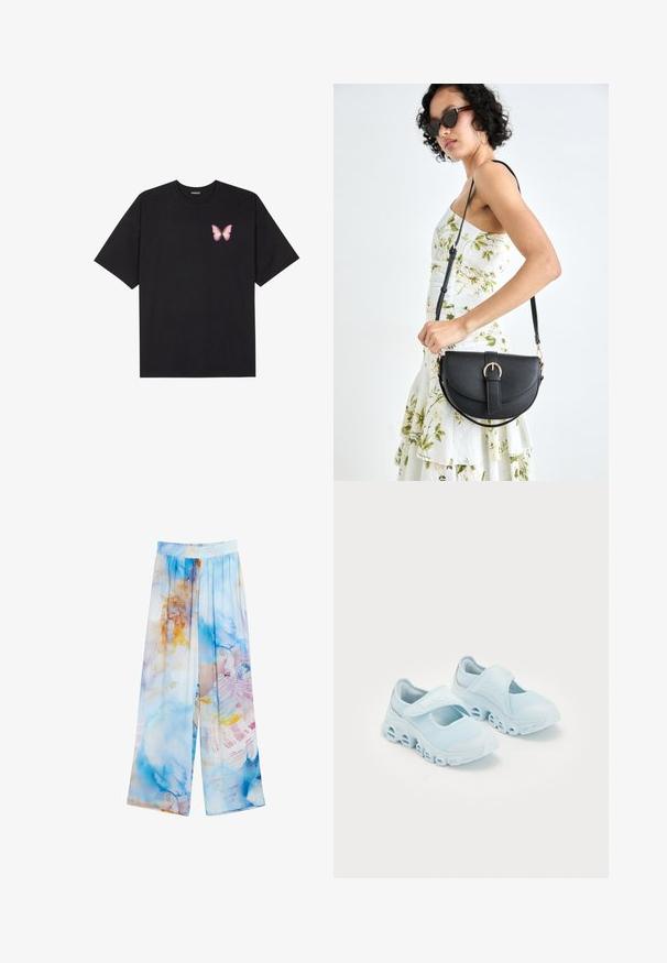 Zwarte katoenen t-shirt met korte mouwen, voorzien van een kleine roze vlinder graphic op de linkerkant van de borst. Crew neck ontwerp met een relaxte fit.; Lichte, wijde broek met een blauw en oranje aquarelpatroon. Elastische tailleband, zachte stoftextuur en vloeiende silhoutte.; Lichtblauwe sneakers met mesh-stof, opvallende uitsparingen in de zool en een klittenbandsluiting bovenop voor een stevige pasvorm.; Zwarte leren handtas met een gebogen vorm, afneembare schouderband en gouden hardware. De tas heeft een klep met een gespsluiting.