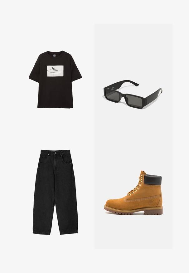 Czarny bawełniany t-shirt z krótkim rękawem, z białą prostokątną grafiką muchy na cienkiej linii, minimalne logo poniżej obrazu.; Czarne dżinsowe spodnie o szerokich nogawkach z wysokim stanem, wyposażone w pięć kieszeni, zamek błyskawiczny i metalowy guzik. Gładka faktura, minimalne wykończenia.; Beżowe zamszowe botki sięgające kostki z czarną wyściełaną krawędzią, złotymi oczkami, białymi detalami szycia oraz wytrzymałą gumową podeszwą z wyraźnym bieżnikiem.; Czarne okulary przeciwsłoneczne z prostokątnymi soczewkami, matowa plastikowa oprawka i proste krawędzie. Posiadają logo marki na wewnętrznej stronie ramienia.