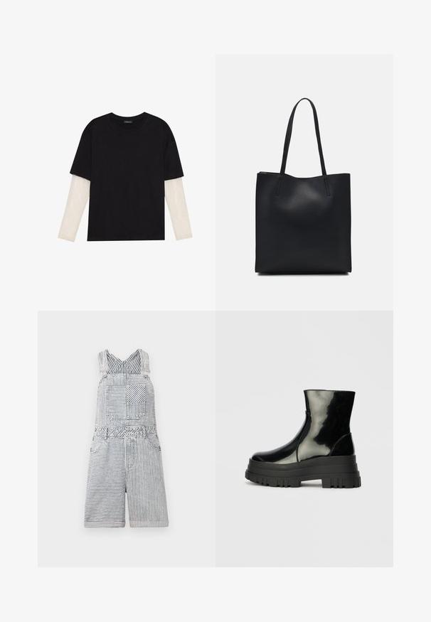 Černé tričko z bavlny s krátkým rukávem, pod kterým je bílá podvlékací halenka s dlouhým rukávem a jemným texturovaným vzorem. Design s kulatým výstřihem.; Pruhované džínové laclové kalhoty s čtvercovou kapsou, nastavovacími ramínky a širokým výstřihem. Mají uvolněný střih s délkou šortek.; Černá lesklá kotníková bota s robustní podrážkou a zaoblenou špičkou, boční pohled na jednolitém světle šedém pozadí.; Černá kožená taška přes rameno s hladkým povrchem, obdélníkovým tvarem a dvěma dlouhými uchy. Žádné viditelné kování ani ozdoby.
