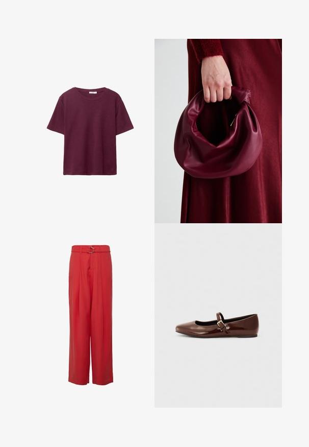 Burgunderfarbene Kurzarm-T-Shirt aus weicher Baumwolle. Mit einem klassischen Rundhalsausschnitt und einer lockeren Passform. Einfarbig, ohne Muster oder Akzente.; Rote weite Hosen aus leichtem Stoff, mit hohem Bund, einem Gürtel und silberfarbenen Beschlägen sowie Falten an der Vorderseite.; Braune Lackleder-Ballerinas mit quadratischer Zehenform und Riemen mit einer kleinen goldenen Schnalle. Glatte Textur, niedriger Absatz und minimalistisches Design.; Burgunderleder-Handtasche mit einem weichen, gerafften Design und einer gerundeten Form. Der Griff ist gesichert und zeigt eine glatte Textur.