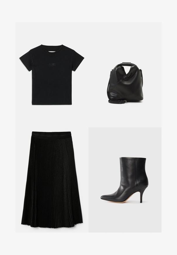 Czarna bawełniana koszulka z krótkim rękawem, okrągłym dekoltem i małym graficznym nadrukiem w jaśniejszym odcieniu z przodu.; Czarna spódnica plisowana z teksturowanym wzorem, elastycznym pasem i warstwowymi plisami, które dodają ruchu i głębi.; Czarne skórzane botki za kostkę z wyciągniętym noskiem, smukłym obcasem w stylu stiletto i gładką teksturą. Minimalistyczny design bez widocznych elementów metalowych czy akcentów.; Czarna, miękka skórzana torba o unikalnym skręconym wzorze. Posiada krótki uchwyt oraz odpinany pasek na ramię. Styl minimalistyczny.