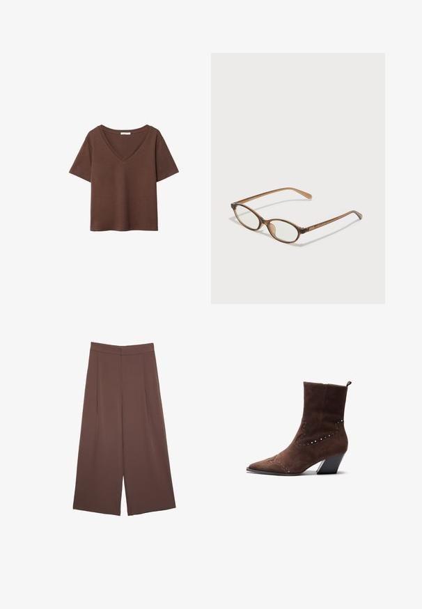 Brązowy bawełniany t-shirt z krótkimi rękawami i głębokim dekoltem w kształcie litery V. Prosty design, miękka faktura i prosty krój u dołu. Brak wzorów i akcentów.; Brązowe spodnie o szerokich nogawkach z gładką fakturą, z wysokim stanem i plisami z przodu. Materiał jest lekki i luźno opada.; Brązowy zamszowy botek za kostkę z wydłużonym noskiem, ozdobiony srebrnymi ćwiekami w dekoracyjnym wzorze oraz z grubym obcasem dla większej stabilności.; Brązowe okulary w motyle z owalnymi soczewkami, cienkimi ramionami i przezroczystymi akcentami. Posiadają subtelne logo na zauszniku. Smukły, lekki design.