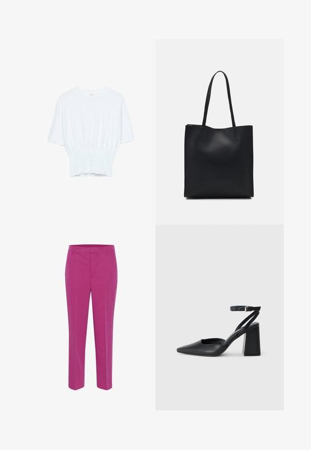Witte T-shirt met korte mouwen in een relaxte pasvorm en gerimpelde textuur bij de taille. Gemaakt van zachte, lichtgewicht stof.; Kaffe KASAKURA - Chino - festival fuchsia; Zwarte leren puntige pump met een enkelbandje en een chunky hak. Vlakke textuur, strakke vormgeving en minimalistische esthetiek.; Zwarte leren handtas met een gladde textuur, rechthoekige vorm en twee lange handvaten. Geen zichtbare hardware of versieringen.