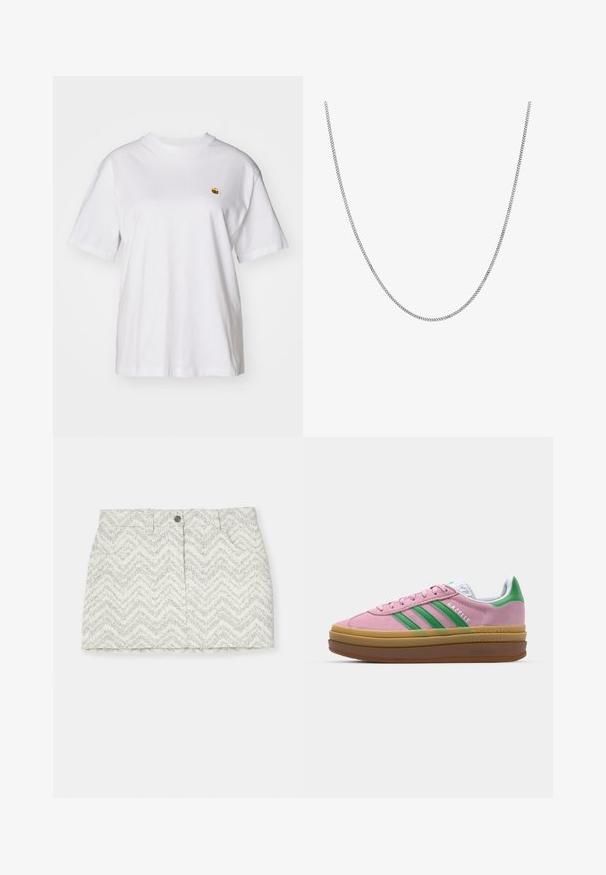 Bílý bavlněný tričko s volným střihem, krátkými rukávy a malým vyšívaným logem na levé části hrudi.; Bílá sukně s šikmým vzorem v šedé barvě, s knoflíkovým zapínáním, dvěma postranními kapsami a rovný střih. Vyrobena z texturované látky.; Růžové semišové tenisky se zelenými pruhy, bílými akcenty a hnědou gumovou podrážkou. Mají strukturovanou tkaninu a detail s logem na boku.; Stříbrný řetízek náhrdelník s hladkým, kulatým plochým designem článků. Má lesklý povrch a měří přibližně 50 centimetrů.