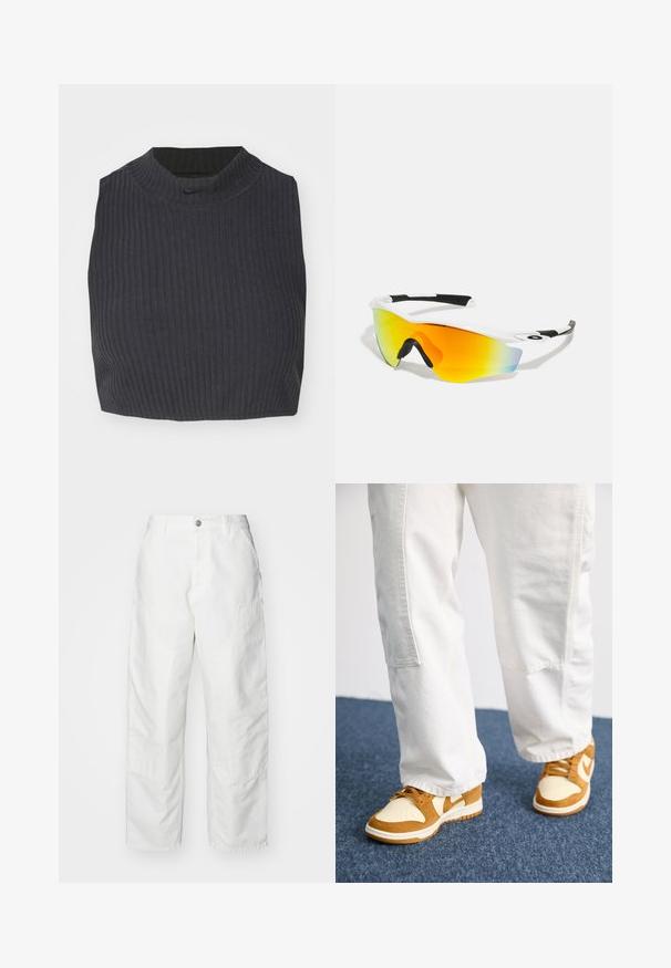 Sötét navy színű, cropped bordázott felső, magas nyakkal és diszkrét Nike logóval. Az anyag texturált, rugalmas megjelenésű.; Fehér kantáros nadrág denim anyagból, laza szabással, oldalsó zsebekkel és látható varrási részletekkel. Egyszerű elülső rész gombos záródással.; Barna és krémszínű sneaker, amelyek velúr és bőr anyagból készültek, perforált orr résszel, fűzőkkel és fehér talppal. Fehér nadrággal viselve.; Fehér sport napszemüveg ívelt kialakítással, fekete gumis részletekkel és tükör narancs-sárga lencsével, amely kékbe átmegy.