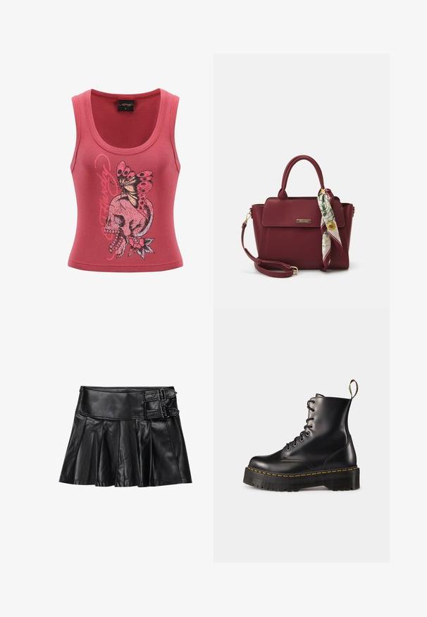 Aansluitend roze tanktop met een ronde neklijn, voorzien van een grafisch ontwerp van een schedel en een vlinder in zwart en roze op de voorkant.; Zwart leren rok met plooien, brede tailleband en twee gespaccents aan de zijkant. Glad textuur met een glanzende afwerking.; Zwarte leren veterschoenen tot de enkel met een robuuste zwarte zool en gele stiksels. Kenmerkend zijn de trekloop aan de achterkant en de ronde metalen oogjes.; Bordeaux handtas van synthetisch materiaal met een gestructureerd ontwerp, voorzien van een afneembare schouderband en een met bloemenpatroon versierde sjaal die aan het handvat is geknoopt.