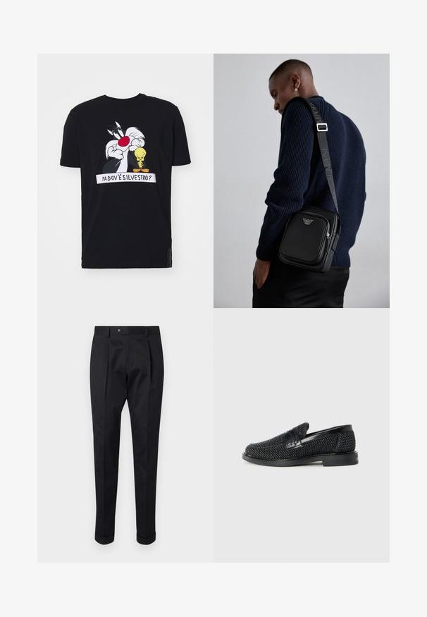 Svart bomull t-skjorte med grafisk trykk av Sylvester og Tweety med en dialogboble, avslappet passform og korte ermer.; Sorte bukser laget av et glatt stoff, med en fold foran, knappelukking, og oppbrettede mansjetter ved ankelen.; Sorte vevde slip-on sko med en glatt lærdetalj på overdelen, design med rund tå og en lavprofil gummisåle.; Svart lær crossbody-veske med en glidelåslomme, logo-detalj og justerbar rem med merke. Båret mot en teksturert marineblå genser.