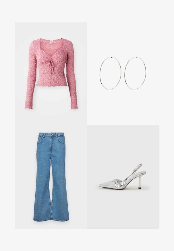 Różowa, fakturowana bluzka z długim rękawem i dekoltem w kształcie litery V, z przodem ozdobionym wiązaniem i zmarszczonym materiałem. Lekka i dopasowana.; Jasnoniebieskie dzwony z denimu, z wysokim stanem, pięcioma kieszeniami i zapięciem na jeden guzik. Miękka tekstura z wyblakłym wykończeniem.; Srebrny but na wysokim obcasie typu slingback z ostrym noskiem, metalicznym wykończeniem, dwiema dekoracyjnymi taśmami i smukłym obcasem z czubkiem w kolorze czarnym.; Srebrne kolczyki na kółku o gładkim, okrągłym kształcie i wypolerowanym wykończeniu. Są cienkie i lekkie, z prostym zapięciem.