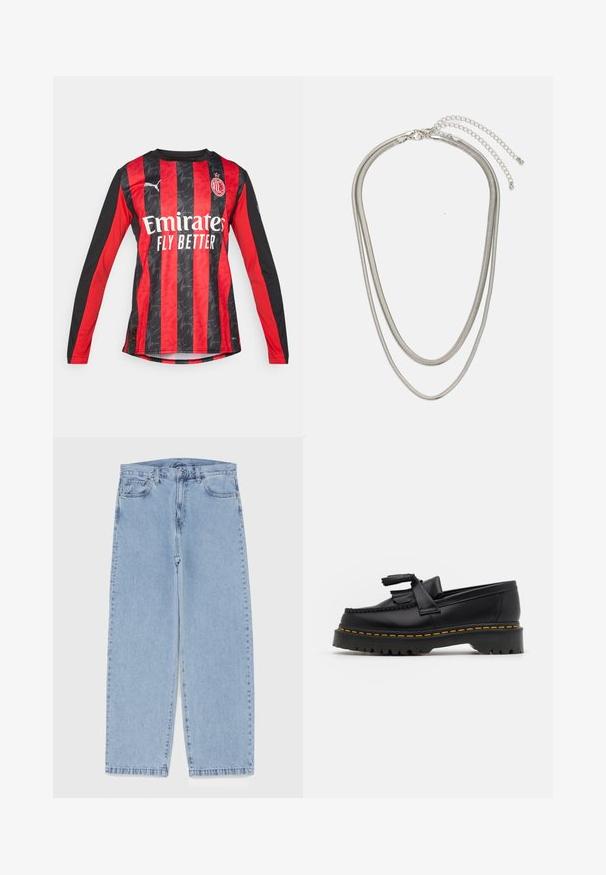 Maillot de football à manches longues rouge et noir avec un design à rayures texturé, doté d'un col rond et d'un logo frontal "Emirates Fly Better."; Jean en denim bleu clair avec une coupe droite, présentant une taille mi-haute, cinq poches, et une fermeture à bouton et à fermeture éclair.; Mocassin en cuir noir avec un accent à frange, doté d'une semelle épaisse noire et d'une couture jaune le long du bord. Fini texturé.; Collier en métal argenté à trois couches présentant des chaînes flexibles et élégantes avec un léger éclat, sécurisé par un fermoir en forme de homard et une chaîne ajustable.