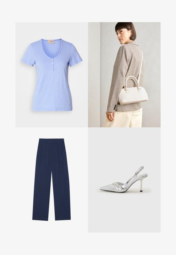 T-shirt a maniche corte blu chiaro con scollo a V e una pattina con cinque bottoni, caratterizzato da una leggera texture del tessuto. Piccolo logo sul orlo.; Pantaloni a gamba larga blu navy realizzati in tessuto morbido, dotati di pieghe frontali, una texture liscia e una vestibilità dritta senza tasche visibili.; Scarpe con tacco alto slingback argento con punta affusolata, finitura metallica, due cinturini decorativi e un tacco sottile con punta nera.; Borsa a mano bianca strutturata con manici corti e tracolla, dotata di dettagli in metallo dorato e materiale testurizzato, esposta su uno sfondo grigio.