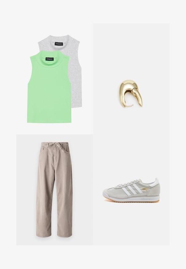 Dva bezrukávové roláky: jeden v svetlozelenej rebrovanej látke a druhý v sivej, s priamym strihom a jemnou, hladkou textúrou.; Béžové kordové nohavice s voľným strihom, s elastickým pásom na šnúrku, dvoma prednými vreckami a vertikálnym ryhovaným vzorom.; Svetlosivé tenisky vyrobené z kože a sieťoviny, s tromi bielymi pruhmi, okrúhlou špičkou a gumovou podrážkou. Zlatý logový akcent pri šnúrkach.; Náušnice z kovu v zlatej farbe s elegantným, zakriveným dizajnom. Majú charakteristický špicatý tvar, leštený povrch a uzáver na pánt.
