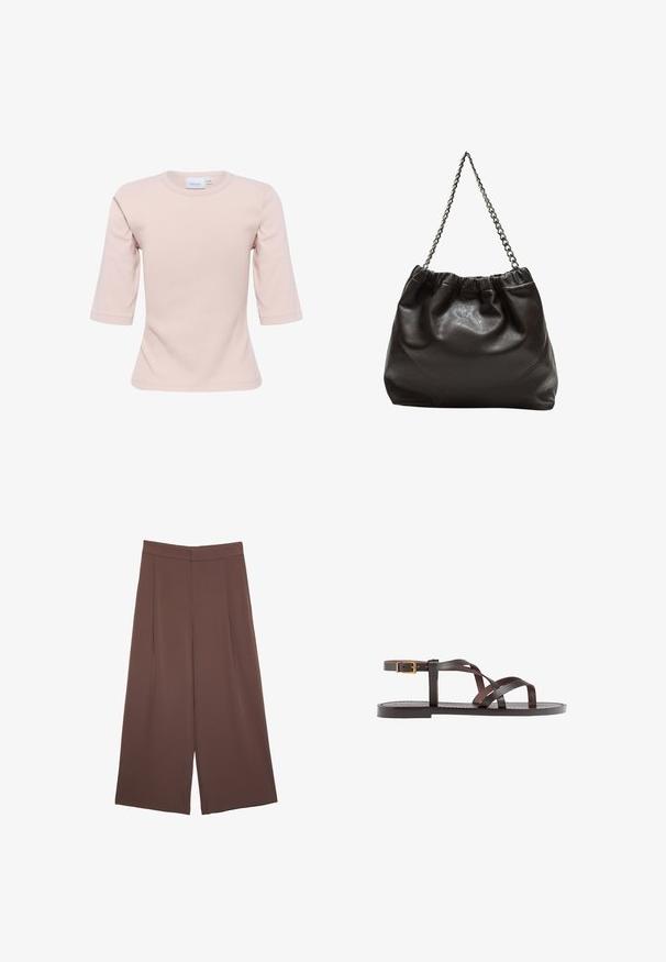 Svetlo roza majica s krojem okroglega izreza in tri četrtinskimi rokavi, narejena iz mehkega materiala, s prilegajočo silhueto in gladko teksturo.; Rjave široke hlače z gladko teksturo, ki imajo visok pas in sprednje naborke. Tkanina je lahka in prosto pada.; Rjav usnjen sandal z načinom prečnega črta, zaklepom okoli gležnja in ravnim podplatom z minimalnimi šivi.; Rjava usnjena torba z nabranim vrhom in verižnim trakom. Gladka tekstura z sijajno površino in subtilnimi šivi na straneh.