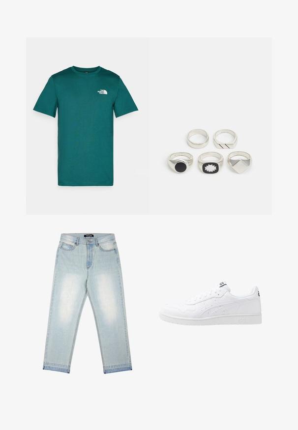 Tyrkysové tričko s krátkým rukávem vyrobené z měkké bavlny, s kulatým výstřihem a bílým logem na levé části hrudi. Jednoduchý design, žádné vzory.; Pegador BARROW - Volné džíny - sand washed blue; Bílé kožené tenisky s hladkým povrchem, perforovanými detaily a strukturovanou mezipodešví. Mají logo na jazyku a bočních pruzích.; Pět stříbrných prstenů: jeden s černým kulatým detailem, jeden s bílým a černým geometrickým vzorem, a další s různými tvary a povrchy.