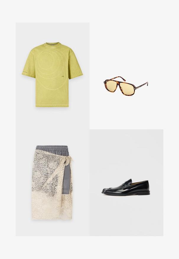Tricou din bumbac galben deschis, cu guler rotund, mâneci scurte și un model de cusătură spiralată pe partea din față. Branding minimal în partea de jos.; Vivienne Westwood CHIPPENDALE UNISEX - Pantaloni scurți - grey; Mocasini negri din piele cu un finisaj neted, vârful rotund, cusături decorative și un toc jos, cu straturi. Fără branding vizibil.; Ochelari de soare cu ramă din acetat cu aspect de scoică țestoasă, lentile colorate în galben, formă pătrată și accente metalice pe tâmple.