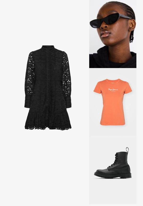 Pepe Jeans NEW VIRGINIA - Triko s potiskem - sunset orange; Černé vyšívané šaty s vysokým límcem, zapínáním na knoflíky, dlouhými rukávy a volánkovým lemem. Obsahují vykrojené květinové a geometrické vzory.; Černá kožená bojová bota s kulatou špičkou, šněrováním vpředu a poutkem na zadní straně u kotníku. Vybavena silnou gumovou podrážkou pro maximální trvanlivost.; Černé sluneční brýle ve tvaru kočičích očí s matným povrchem, které mají elegantní design a jemně zaoblené okraje, umístěny na pozadí modelova tmavého oblečení.; Stříbrné kruhové náušnice s hladkým, lesklým povrchem. Kulatý tvar a bezpečné zapínání na klip. Lehký design vhodný pro každodenní nošení.