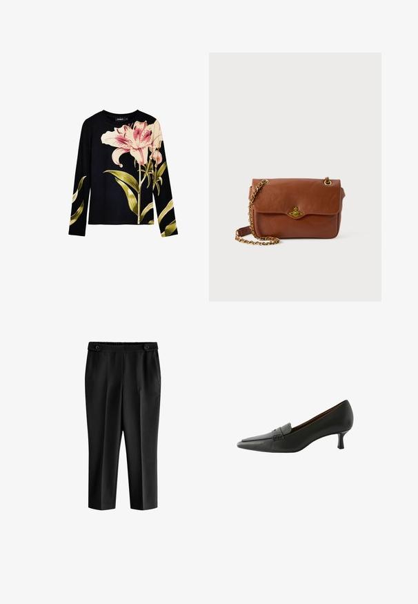 Schwarzes Langarmoberteil mit gerippter Textur, auf dessen Vorderseite große pinkfarbene Lilien und grüne Blätter gedruckt sind. Leichtes Material.; Schwarze, cropped Stoffhosen mit einer lockeren Passform, elastischem Bund und zwei Vordertaschen. Der Stoff hat eine glatte Textur mit einem leicht glänzenden Finish.; Schwarzer Lederschuh mit Absatz, spitz zulaufend und dekorativem Riemen. Er verfügt über einen niedrigen Stilettoabsatz und eine glatte Oberfläche.; Braune Leder-Crossbody-Tasche mit Klappenverschluss, goldenen Beschlägen und einer Kettenriemen. Glatte Textur, rechteckige Form, minimalistische Details.