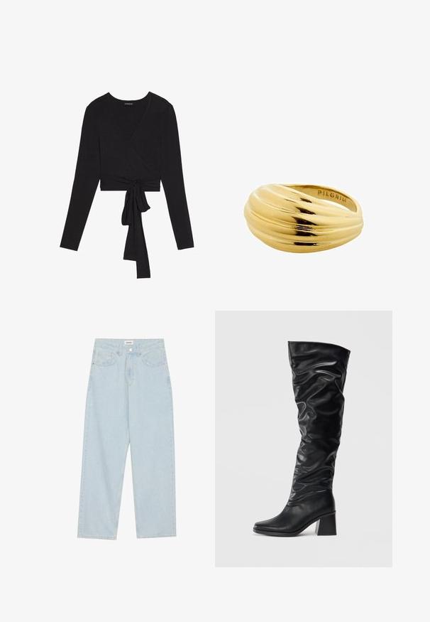 Even&Odd Top s dlhým rukávom - black; Svetlomodré široké džínsy vyrobené z denimu, s polovičným pásom, piatimi vreckami a zapínaním na gombík s úzkym kovovým detailom.; Čierne čižmy po kolená vyrobené z lesklej kože s voľným dizajnom, špičatou špičkou a masívnym blokovým podpätkom. Hladká textúra s jemným leskom.; Zlatý prsten so hladkým, zakriveným dizajnom, ktorý obsahuje niekoľko ryh. Vnútorná strana je vygravírovaná s nápisom "PILGRIM". Reflexný povrch.