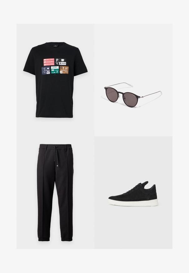 Melna kokvilnas T-kreklu ar dažādiem ceļojumu marķējuma grafikiem vairākās krāsās, tostarp pilsētu nosaukumi un attāluma rādītāji.; Melni bikses ar jostu, staipāmu un elastīgām aprocēm. Ar krokām un gludu, teksturētu audumu.; Melna zamša apavi ar baltu gumijas zoli, ar tonālu izšuvumu un auklu dizainu. Gluda tekstūra ar mūsdienīgu, plūstošu formu.; Melni apaļi saulesbrilles ar tumšiem lēca un plānām metāla stangām. Iekļautas caurspīdīgas tempļu galviņas un sudraba akcenti pie eņģes. Minimalistisks dizains.