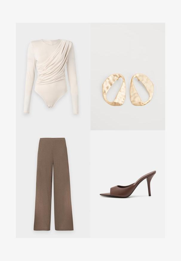 Beige långärmad bodysuit med draperad framsida, slät textur och tryckknappstängning i botten. Elegant och figurnära design.; Bruna byxor med vida ben och platt midjeband, utan synliga fickor eller knäppningar, visade mot en vit bakgrund.; Bruna lädersandaler med öppen tå och hög klack, med en stilren design som har ett brett framrem och en smal stilettklack.; Ett par oregelbundna ovalformade örhängen i guldtonad metall med en strukturerad, något hamrad yta på en vit bakgrund.