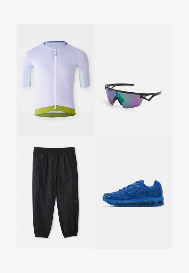 Lys lilla sykkeltrøye med korte ermer, teksturert mesh-stoff, hel glidelås og grønn bunnkant med merkevarelogo i svart.; Sorte, uformelle bukser med elastisk liv som har sidelommer, elastiske mansjetter ved ankelen, og en liten logo på høyre lår.; Blå atletisk sko laget av mesh og gummi med teksturert overdel, synlig luftputing og et mønstrete såle. Har reflekterende detaljer.; Sports solbriller med en svart ramme, store gradientlinser i lilla og grønne nyanser, samt vinklede designaksenter med logo-detalj.