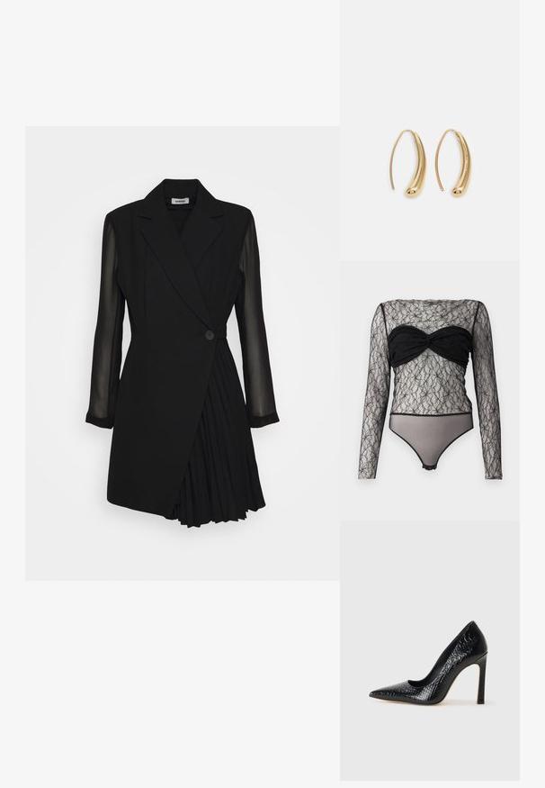 Hofmann Copenhagen PAULA - Hosszú ujjú felső - black; Fekete, testre szabott ruha, blézer stílusú felsőrésszel, áttetsző, hosszú ujjakkal, egy gombos záródással és pliszírozott szoknyával.; Fekete hegyes orrú magassarkú cipő krokodilbőr textúrával, letisztult dizájnnal, magas tűsarkú és sima fekete belső résszel.; Fekete bőr keresztbody táska két elülső zsebbel, arany csattokkal, cipzáras záródással és vékony pánttal. Textúrált felület és kompakt téglalap alak.; Aranyszínű fémből készült karika fülbevalók ívelt, hosszúkás formával. Simaságával és fényes felületével, valamint lekerekített végével további részletekkel bővül.