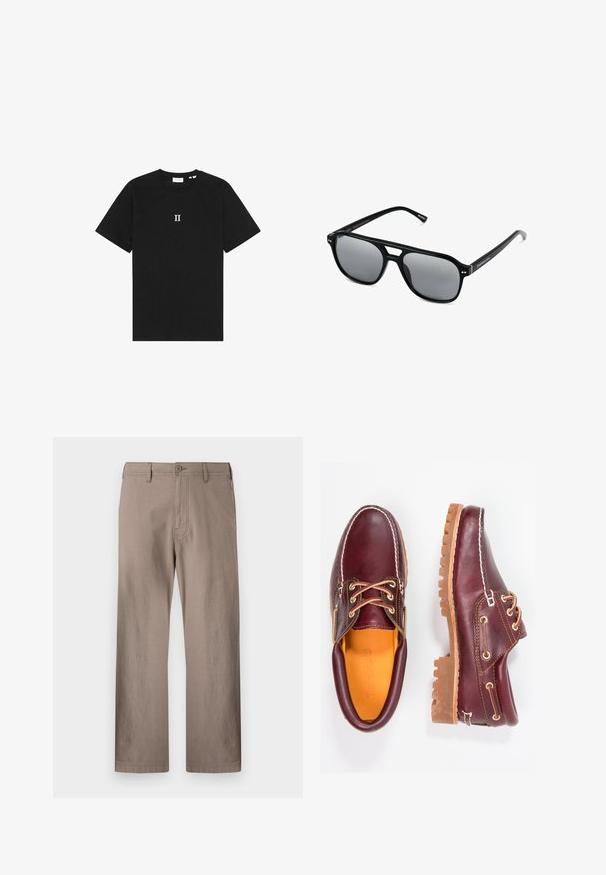 Černé bavlněné tričko s krátkými rukávy a kulatým výstřihem. Uprostřed hrudi je bíle potisknutý text "II."; Béžové kalhoty rovného střihu vyrobené z lehké tkaniny se zapínáním na knoflík, s předními kapsami a čistým švem.; Burgundské kožené boty s hnědými gumovými podrážkami, kulatou špičkou, bílým prošíváním a zlatými očky. Interiér obsahuje žlutou podšívku.; Černé sluneční brýle s obdélníkovými rámy, šedými tónovanými skly a designem s výřezem ve střední části. Hladký, lesklý plastový materiál, s úzkými stranami.
