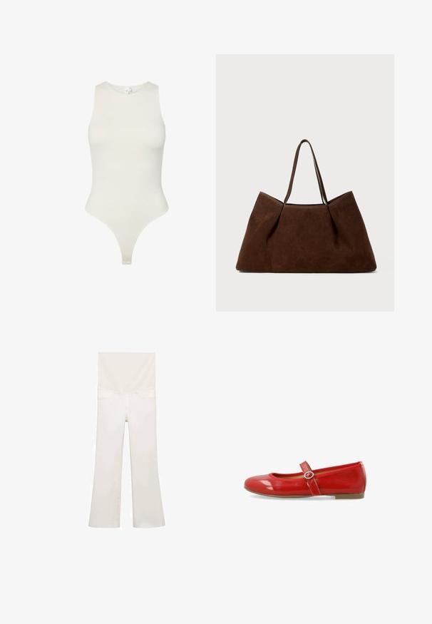 Bodysuit brez rokavov iz mehkega, svetlo bež blaga; ima visok ovratnik, oprijet kroj in tanga rez na dnu. Gladko teksturo.; Bele flare kavbojke zadaj, z gladko teksturo, dvema zadnjima žepoma in diskretnih šivovih Detajli ob šivih.; Rdeča lakasta balerinka z zaobljenim nosom, okrasna naramnica s krožno sponko in gladka, sijoča površina.; Rjava semiš torba za na ramo z dvema naramnicama, prostornim pravokotnim oblikovanjem in minimalističnim dizajnom. Mehka tekstura s gladko površino.