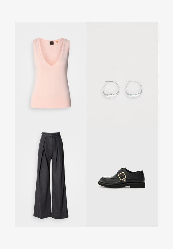Maglione senza maniche rosa chiaro con scollatura a V profonda, orlo a coste, texture liscia e logo ricamato sul lato sinistro in basso.; Pantaloni in denim nero a gamba larga con vita alta, caratterizzati da pieghe frontali e una chiusura con zip classica. Tessuto croccante e liscio con una finitura pulita.; Scarpa di pelle nera con punta arrotondata, caratterizzata da una fibbia dorata e una suola piatta in gomma. Texture liscia con dettagli di cucitura sottili.; Orecchini a cerchio in argento con finitura lucida e marchio DKNY, esposti su uno sfondo bianco semplice.