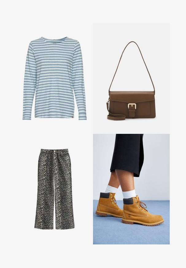 Lange mouwen blouse in lichtblauw met horizontale donkerblauwe strepen. Ronde hals, zachte stof, zijsplit en klein logo-detail aan de onderkant.; Leopardprint wijde broek van zachte stof, met een hoge taille, vijf zakken en metalen knoopsluiting.; Tan suède enkellaarsjes met bruine leren accenten, gouden oogjes en een getextureerde zool. Witte sokken zichtbaar boven de laarsjes.; Bruine leren handtas met een rechthoekige vorm, voorzien van een klep aan de voorkant, gouden hardware en een lange, verstelbare strap.