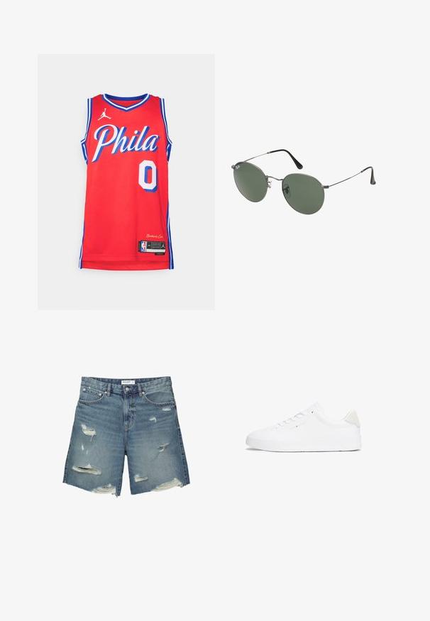 Rotes Basketballtrikot mit blauen Akzenten, das "Phila" in weißer Schreibschrift und die Nummer "0" zeigt, aus Mesh-Texutre gefertigt und mit einem Jordan-Logo am Halsausschnitt.; Denim-Shorts in Hellblau mit abgeschnittenen Stellen. Sie verfügen über einen Standardbund, sind etwa knielang und haben einen ausgefransten Saum.; Weiße Sneaker mit einem Obermaterial aus glattem Leder, runder Zehenpartie, flacher Sohle und minimalistischem Design. Verfügt über dezentes Branding und einen beigen Akzent an der Ferse.; Metallgestellte Sonnenbrille mit ovalen grünen Gläsern. Dünner silberner Metallrahmen und schwarze Ohrstücke. Minimalistisches Design, keine sichtbaren Logos.