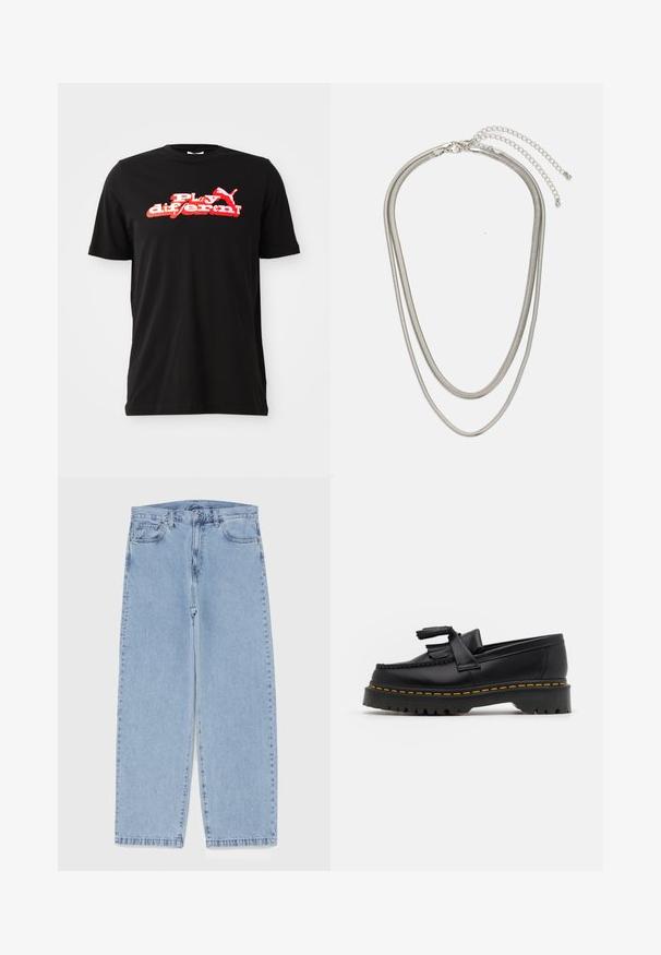Zwarte katoenen T-shirt met een gedurfde rode en witte grafische print met de tekst "Speel anders!" en een logo-element. Korte mouwen en ronde hals.; Lichtblauwe denim jeans met een recht model, voorzien van een middelhoge taille, vijf zakken en een knoop- en ritssluiting.; Zwarte leren loafers met een franjesaccent, voorzien van een dikke zwarte zool en gele stiksels langs de rand. Gevoelige afwerking.; Driedelige zilveren metalen halsketting met slanke, flexibele kettingen met een lichte glans, beveiligd met een karabijnhaak en een verstelbare ketting.