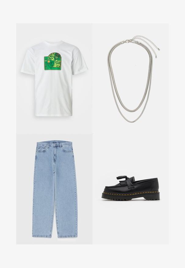 Biała bawełniana koszulka z grafiką przedstawiającą zieloną płytkę drukowaną, zawierającą skomplikowane wzory, czerwone akcenty oraz elementy z warstwami.; Jasnoniebieskie dżinsy o prostym kroju nogawki, z średnim stanem, pięcioma kieszeniami oraz zapięciem na guzik i zamek błyskawiczny.; Czarny skórzany mokasyn z frędzelkowymi akcentami, z masywną czarną podeszwą i żółtym przeszyciem wzdłuż krawędzi. Teksturowane wykończenie.; Trójwarstwowy naszyjnik ze srebrnego metalu z eleganckimi, elastycznymi łańcuszkami o delikatnym połysku, zapinany na karabińczyk i regulowany.