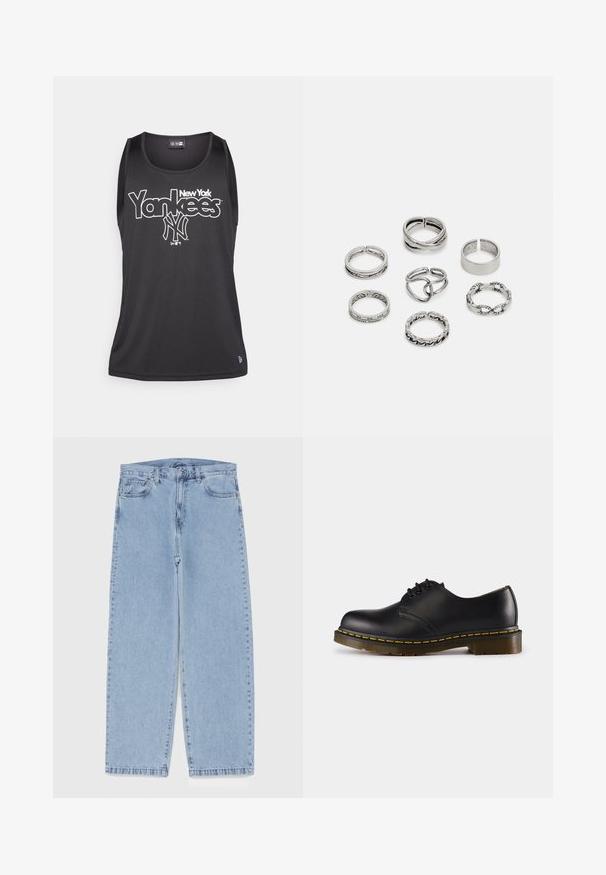 Camiseta preta sem mangas com decote redondo, apresentando o texto "New York Yankees" em branco e um logotipo na parte da frente. Feita de um tecido suave e leve.; Jeans de denim azul claro com design de perna reta, apresentando uma cintura de altura média, cinco bolsos e um fecho de botão e zíper.; Shoe preto de couro com biqueira arredondada, design de atacador, costura amarela ao longo da sola e uma sola de borracha texturizada e robusta.; Conjunto de sete anéis de prata com vários designs, incluindo padrões torcidos, entrelaçados e gravados. Diferentes formas e larguras.