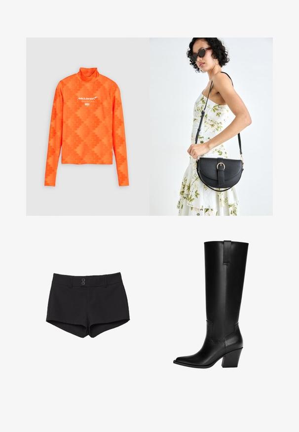 Levi's® LEVI'S® X MCLAREN SECOND SKIN - Majica z dolgimi rokavi - multi-color; Črne hlače iz gladkega blaga. Imajo pas, dva sprednja žepa in dva črna gumbna zapiranja spredaj.; Črne usnjene škornje do kolen s koničastim nosom, blokastim peto in šivanim detajlom ob strani. Vključujejo zadnji trak za enostavno obuvanje.; Črna usnjena torbica s ukrivljeno obliko, z odstranljivo naramnico in zlatimi dodatki. Torbica ima pokrov s podrobnostmi v obliki zaponke.