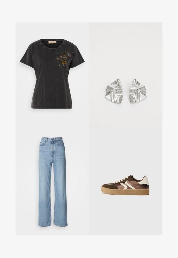 Sort bomulds t-shirt med korte ærmer, rund hals og broderet øje-design med guld- og blå accenter på forsiden.; Lyseblå højtskårne jeans med lige ben, lavet af denim, med frontknaplukning og diskrete falmede detaljer.; Brune og creme sneakers med en kombination af ruskind og satin materialer, der har tre diagonale striber og en struktureret gummisål.; Sølvmetal øreringe med et bølgende, skulpturelt design, der har en poleret overflade og uregelmæssige former, hvilket fremhæver en moderne æstetik.