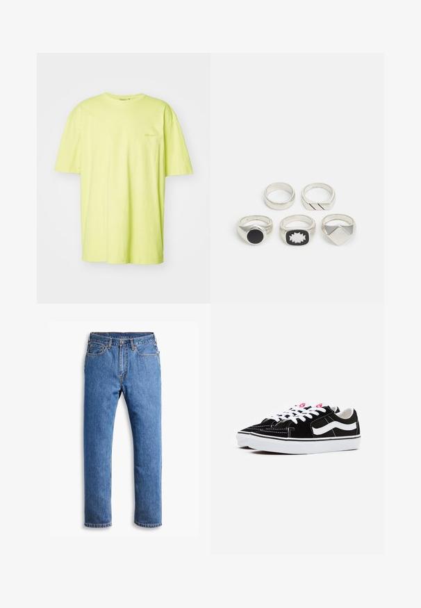 T-shirt à manches courtes en coton jaune vif, avec un col rond et un logo subtil sur la poitrine gauche. Texture lisse, coupe décontractée.; Jean en denim bleu avec une coupe droite, doté de cinq poches, d'une fermeture à bouton et de surpiqûres orange sur un fond blanc propre.; Baskets en daim noir avec des lacets blancs, arborant une bande latérale blanche bien prononcée et une semelle en caoutchouc noir, mettant en avant des détails de surpiqûres contrastées.; Cinq anneaux en argent : un avec un détail circulaire noir, un avec un motif géométrique blanc et noir, et les autres avec diverses formes et finitions.