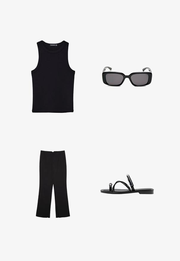 Sort tank top lavet af bomuld, med rund halsudskæring og brede armhuller. Glat tekstur med syede kanter. Klassisk, minimalistisk design.; Sorte bukser med lige pasform, der har frontlommer og slidser i kanten. Lavet af blødt, glat stof. Velegnet til forskellige anledninger.; Sorte flade sandaler med en blank finish, tre tynde stropper og en cirkulær hardwaredetalje ved tæerne. Slankt design med en minimal hæl.; Sorte rektangulære solbriller med mørke linser, glat plastikramme og buede stænger. Designet er klodset med en minimalistisk æstetik.