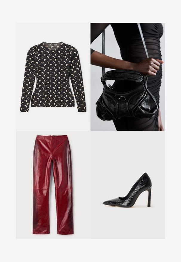 Hosszú ujjas fekete felső, bézs színű, ismétlődő félhold mintázattal. Kerek nyakkivágással és sima, rugalmas anyaggal rendelkezik.; Piros műbőr nadrág fényes felülettel, diszkrét emboszált mintázattal, egyenes szárú kivitelezéssel és hátsó cipzáras záródással.; Fekete hegyes orrú magassarkú cipő krokodilbőr textúrával, letisztult dizájnnal, magas tűsarkú és sima fekete belső résszel.; Fekete bőrtáska perforált textúrával, ívelt dizájnnal és kerek fogantyúval. Kiegészítőként egy fényes, kör alakú hardver elem található.