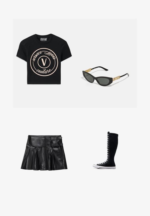 Juodas medvilnės marškinėliai su dideliu smėlio spalvos apvaliu logotipu, kuriame nurodyta "Versace Jeans Couture" ir centrinis elegantiškas „V“. Trumpomis rankovėmis.; Juodas odinis sijonas su kiekiais, platus liemuo ir dvi sagties detalės šone. Lygi tekstūra su blizgiu paviršiumi.; Juodos aukštos sportinės bateliai su aukštu dizainu, pagaminti iš kanvo. Su baltais raišteliais, siūlėmis ir guminėmis padais su pirštų kepurėle.; Juodos katės akies formos saulės akinius su tamsiais objektyvais, puošiančiais auksiniai geometriniai akcentai ant šventyklų ir švelnus matinio paviršiaus apdorojimas.