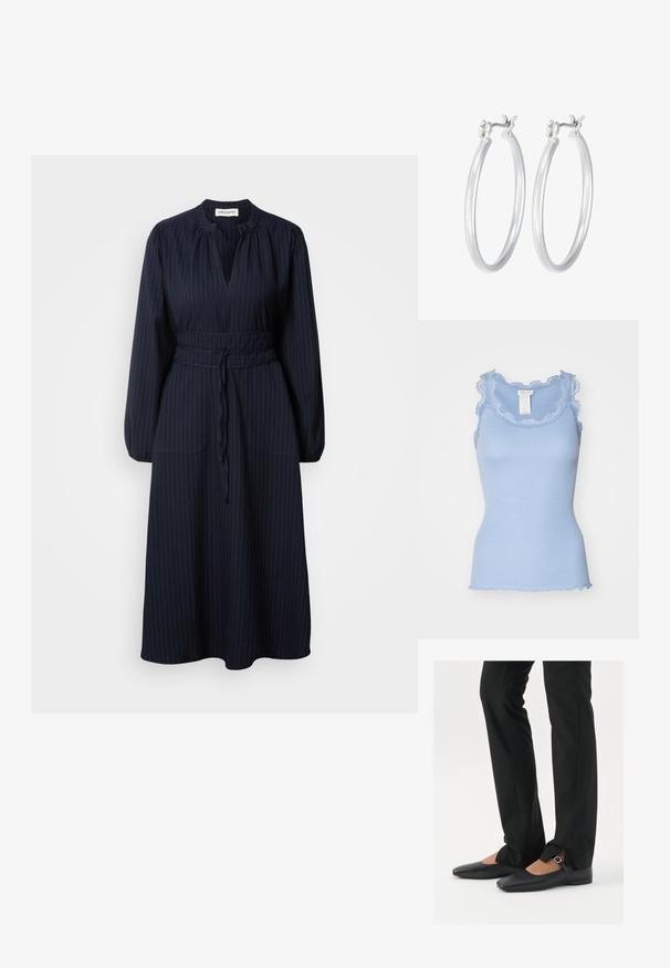 Svetlo modra rebrasta majica brez rokavov z čipkastim robom okoli vratu in odprtinah za roke; z ruffles robovi in prilegnjenim krojem. Oznaka vidna na hrbtni strani.; Mornarsko modra obleka z navpičnimi črtami, dolgimi rokavi, nabranim ovratnikom in pasom. Ima dve sprednji žep.; Črne usnjene balerinke s koničastim nosom, trak z srebrno zaponko, v kombinaciji s črnimi elegantnimi hlačami z razporkom na robu.; Črna usnjena torba hobo z enim mehkobnim, okroglim ročajem; ima gladko teksturo in minimalističen dizajn. Brez vidnih kovinskih delov ali poudarkov.; Srebrni obroči za ušesa z gladko, polirano površino. Okrogla oblika in varna zaponka s klikom. Lahka zasnova, primerna za vsakodnevno nošenje.