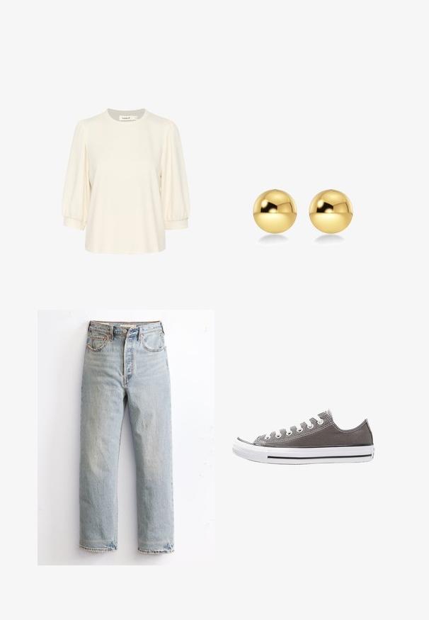 Top color crema con maniche corte a palloncino, scollo rotondo e vestibilità comoda. Realizzato in tessuto morbido, ideale per un look casual.; Jeans in denim azzurro chiaro con design a gamba dritta, caratterizzati da orlo strappato, rivetti di rame e stile classico a cinque tasche.; Sneaker in tela grigia con suola in gomma bianca, striscia nera e occhielli in metallo. Presenta punta rotonda, design a bassa altezza e tessuto testurizzato.; Orecchini sferici color oro con una superficie lucida e riflettente. Il design è semplice e liscio, creando un aspetto moderno e minimalista.