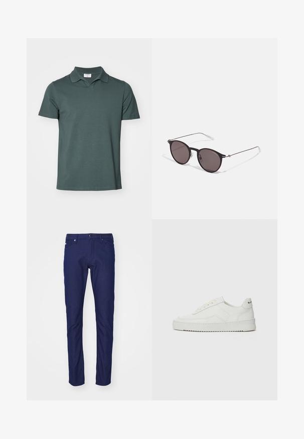 Filippa K Polo - dark green grey; Jeans de corte slim en azul marino, elaborados en denim, con cierre de botón, diseño de cinco bolsillos y una textura sutil con un acabado suave.; Zapatilla de cuero blanca con un acabado suave, puntera redonda, cordones planos y suela texturizada. Cuenta con un sutil logo en el talón.; Gafas de sol redondas negras con lentes oscuros y brazos metálicos delgados. Incluye puntas de varilla transparentes y acentos plateados en la bisagra. Diseño minimalista.