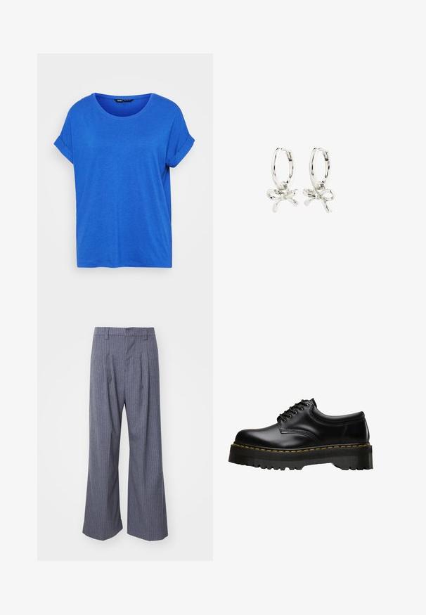 Sinine puuvillane t-särk ümmarguse kaelusega, rullitud lühikeste varrukatega ja lõdva istuvusega. Sile tekstuur, mustreid pole ja sirge serv.; Hallide triibulised püksid laiade jalgadega disainiga, millel on ees voldid ja sile tekstuur. Nähtavat riistvara ega aktsente ei ole.; Mustan nahast lace-up kingad, millel on paks, sakiline must kummitald ja kollane õmblus ääres, millel on sile viimistlus.; Hõbedased rõngas kõrvarõngad, millel on lipsu kujundus, sile viimistlus ja läikiv tekstuur. Kompaktne, minimalistlik stiil, sobib erinevateks juhtudeks.