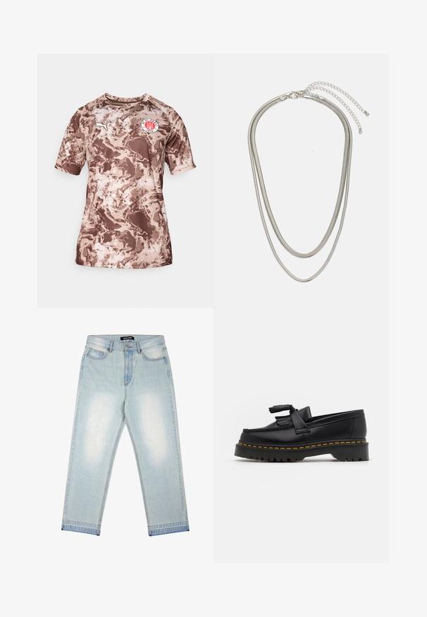Brūna kamuflāžas īsām piedurknēm t-krekls, izgatavots no viegla auduma, ar apaļu kakla izgriezumu un logo uzlīmi krūtīs.; Pegador BARROW - Brīvi džinsi - sand washed blue; Melnas ādas mokasīni ar pērlītēm uzsvaru, ar masīvu melnu zoli un dzeltenu šuvumu gar malu. Ar teksturētu apdari.; Trīslīmeņu sudraba metāla kaklarota ar gludām, elastīgām ķēdēm, kas spīd, droši piestiprināta ar omā uzgali un regulējamu ķēdi.