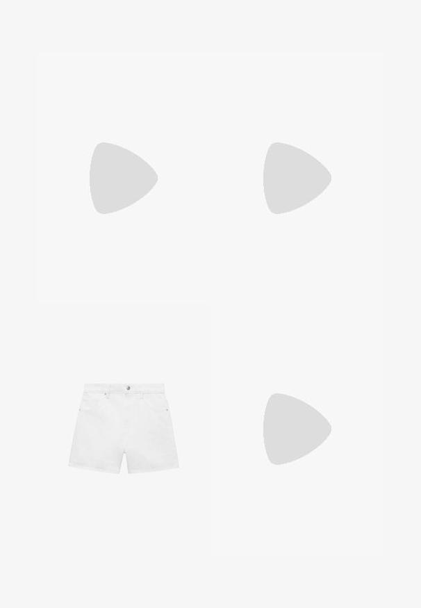 T-shirt grigio chiaro a maniche corte con scollatura rotonda, realizzato in un tessuto testurizzato, con maniche raglan e orlo dritto.; Shorts in denim bianco con un design a quattro tasche, dotati di chiusura frontale con bottone e zip, mostrati su uno sfondo semplice.; Sneaker in pelle nera e suede grigio con strisce bianche, suola in gomma, chiusura con lacci nella parte anteriore e strappa in velcro. Presenta il marchio "Samba" in oro.; Occhiali da sole Ray-Ban neri con montatura quadrata, lenti scure e dettagli in metallo argentato. Il modello indossa un maglione grigio chiaro a girocollo.; Borsa a mano in pelle nera con forma arrotondata, superficie texture, dettagli in metallo dorato e chiusura a zip. Logo visibile nella parte inferiore.