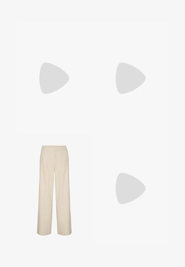 Mosterdgele mouwloze top met verticale plooien, ronde halslijn en een gladde textuur. Eenvoudig ontwerp zonder extra versieringen.; Beige wijde pijpenbroek van een linnenmix, met een hoge taille, plooien en een gladde textuur. Geen zichtbare hardware of patronen.; Beige blockhak sandalen met dunne bandjes en een vierkante neus. Glad materiaal met minimale details, ontworpen voor eenvoudig dragen.; Witte lederen handtas met een gebogen vorm, voorzien van een reliëf "CK" logo aan de voorkant en een enkele schouderriem. Ritsluiting aan de bovenkant.